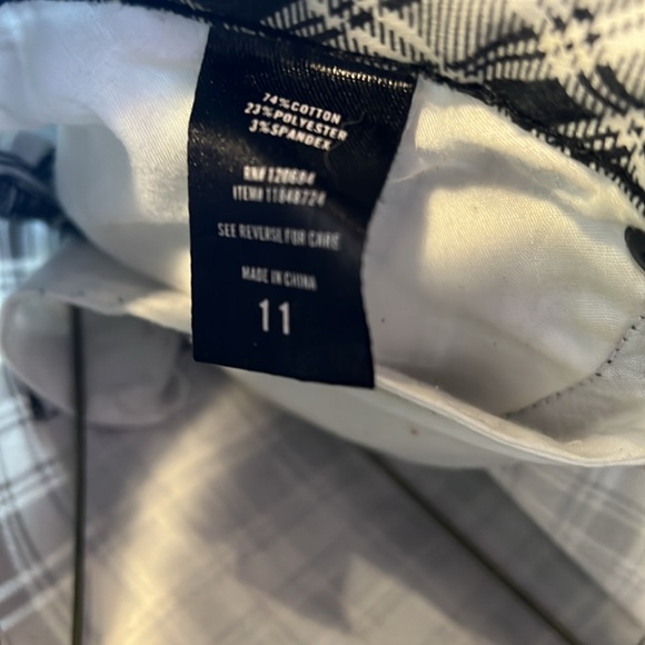 Cream and black checkered like Jeggings - Picture 2 of 4